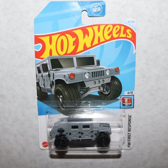 Hot Wheels lot of 3 Rescue and First Response all NIP - Picture 3 of 4